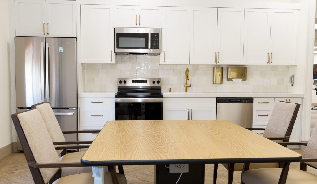 Millcreek Room kitchen 2 2