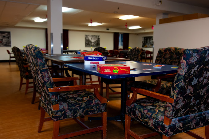 sitting area with games at Monument Health Canyon Rim