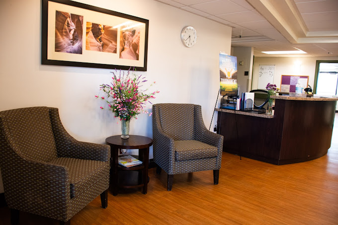 sitting area at Monument Health Canyon Rim