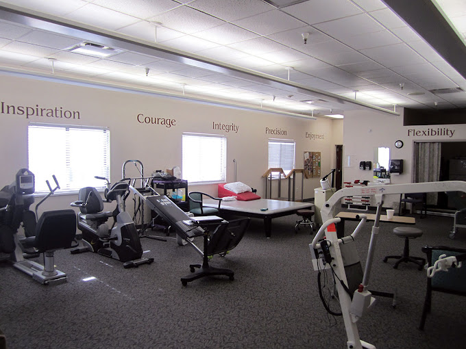 physical therapy and exercise area at Monument Health Murray Creek