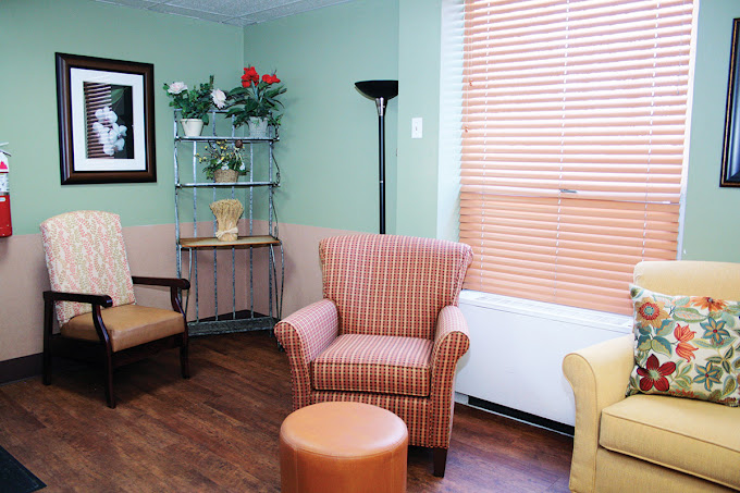 comfortable seating in room at Monument Health Cottonwood Creek