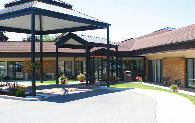 front entrance to Monument Health North Park