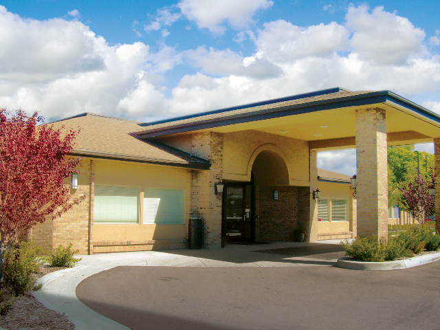 front exterior entrance of Monument Health South Salt Lake